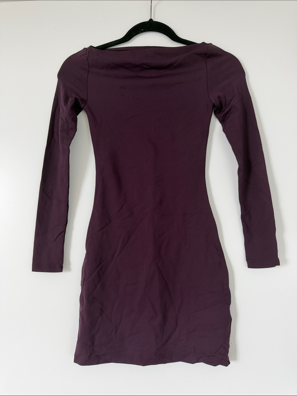 NWT Aritzia Long-Sleeve Midi Dress in Plum 2XS